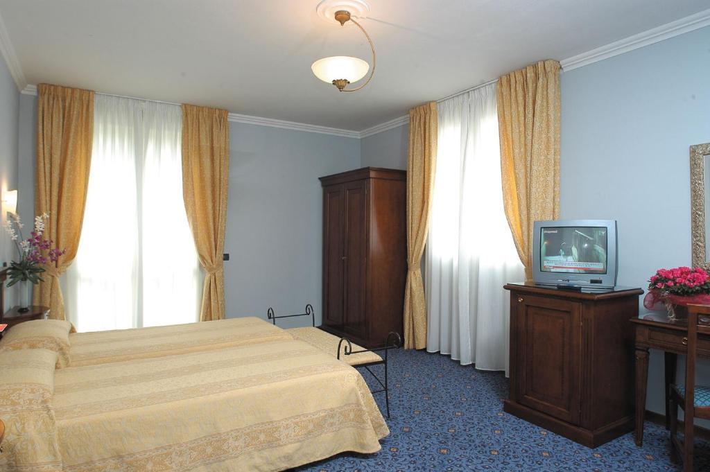 Hotel Castello Modena Room photo